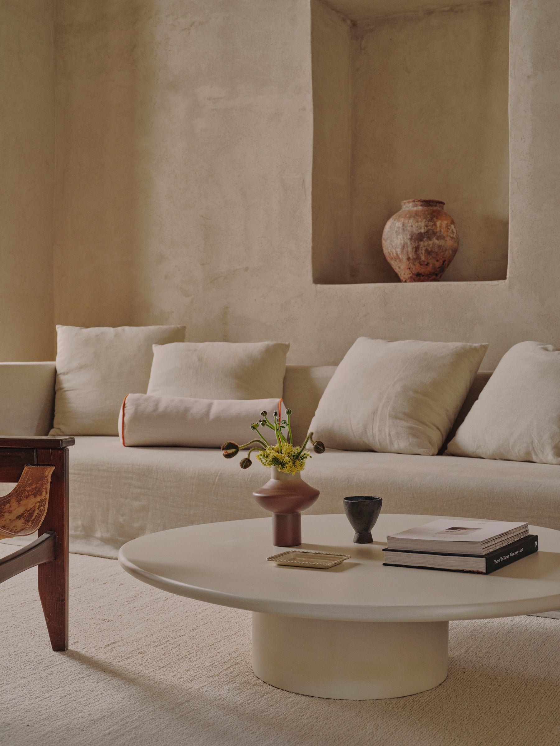 Cinzia Coffee Table - walnut leg