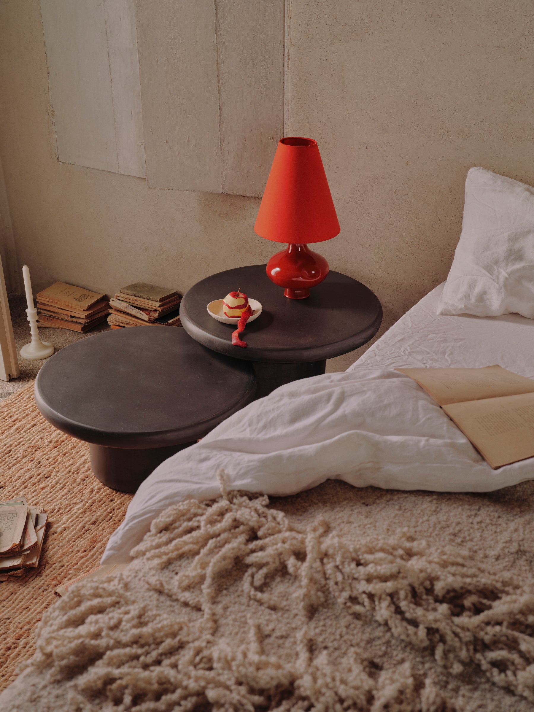 Rebozuelo side table