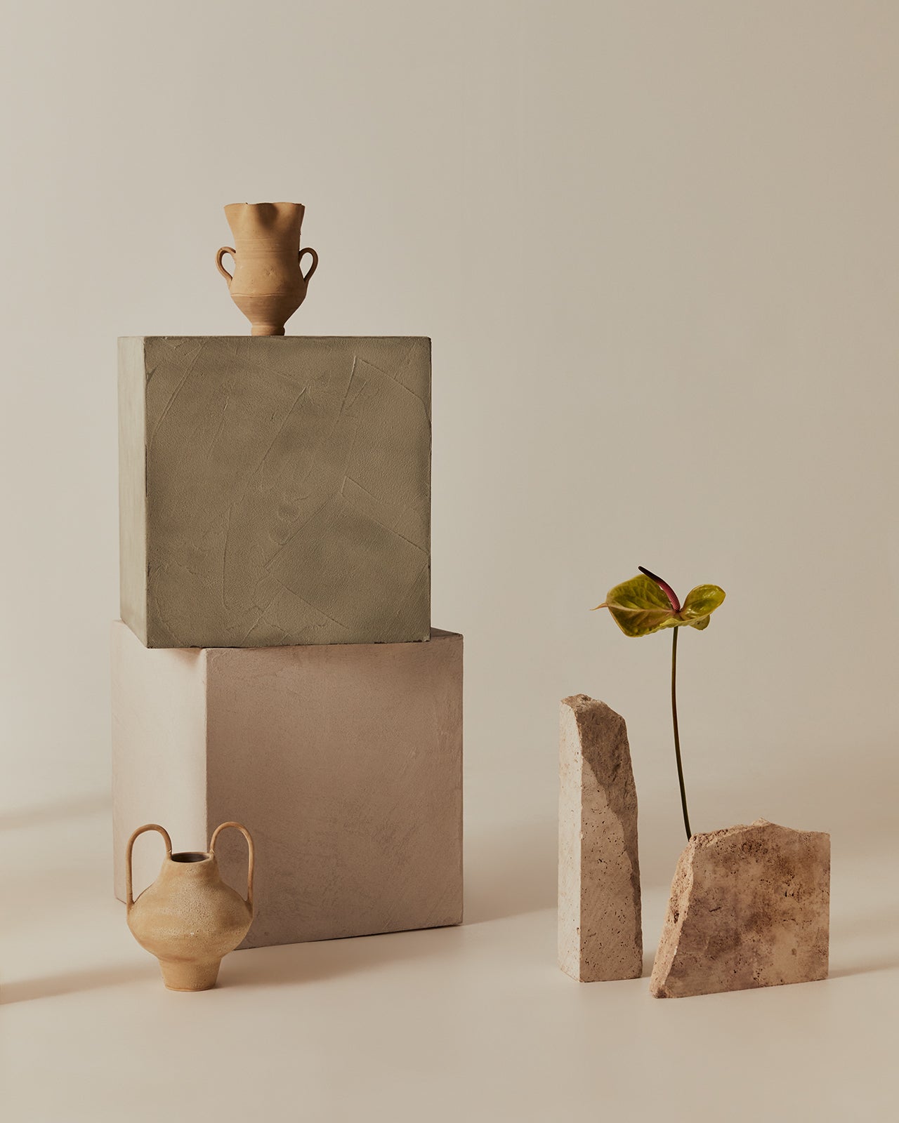 Chantada side table
