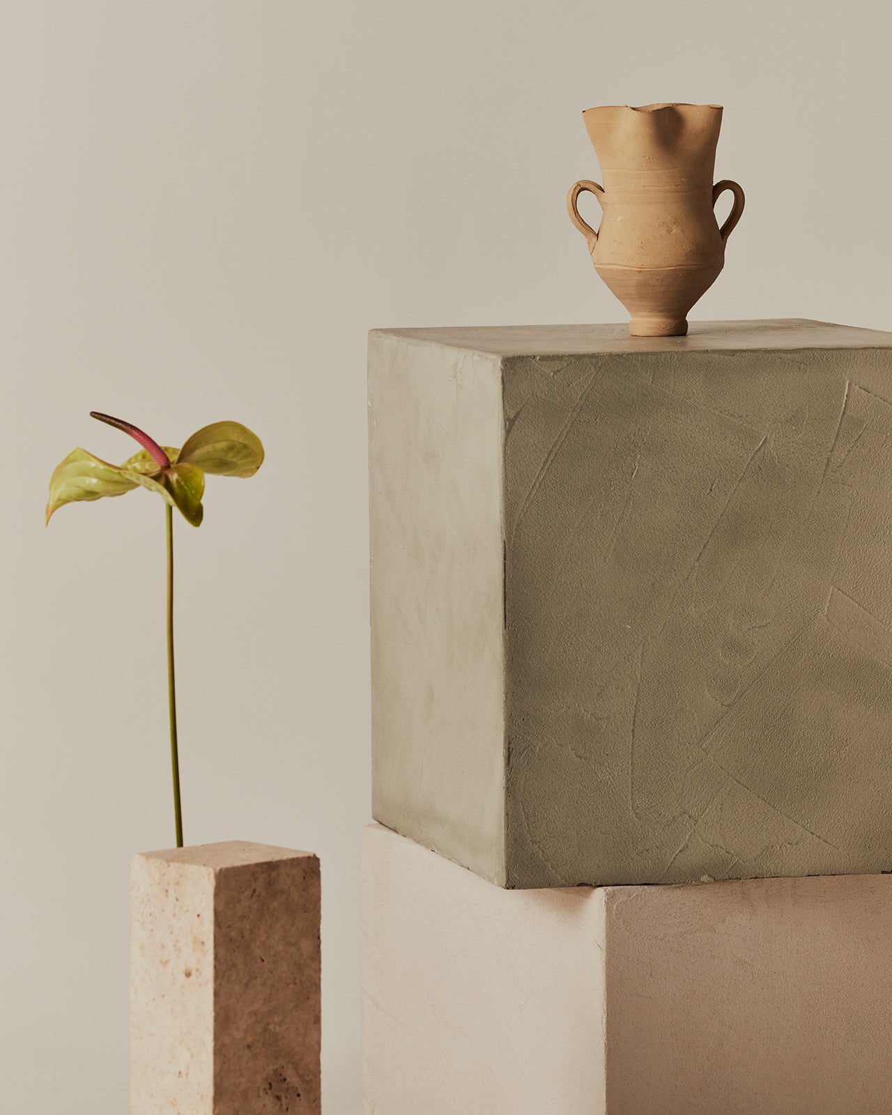 Chantada side table