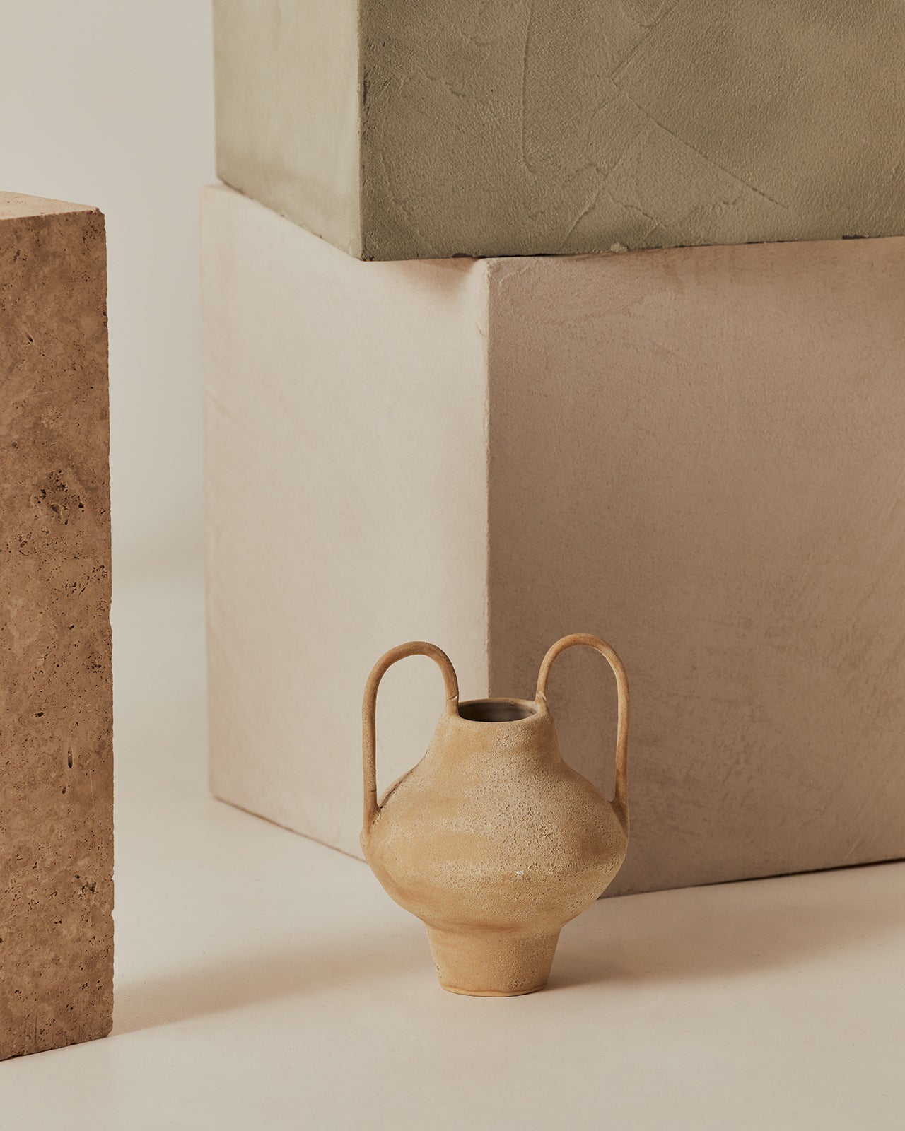 Chantada side table