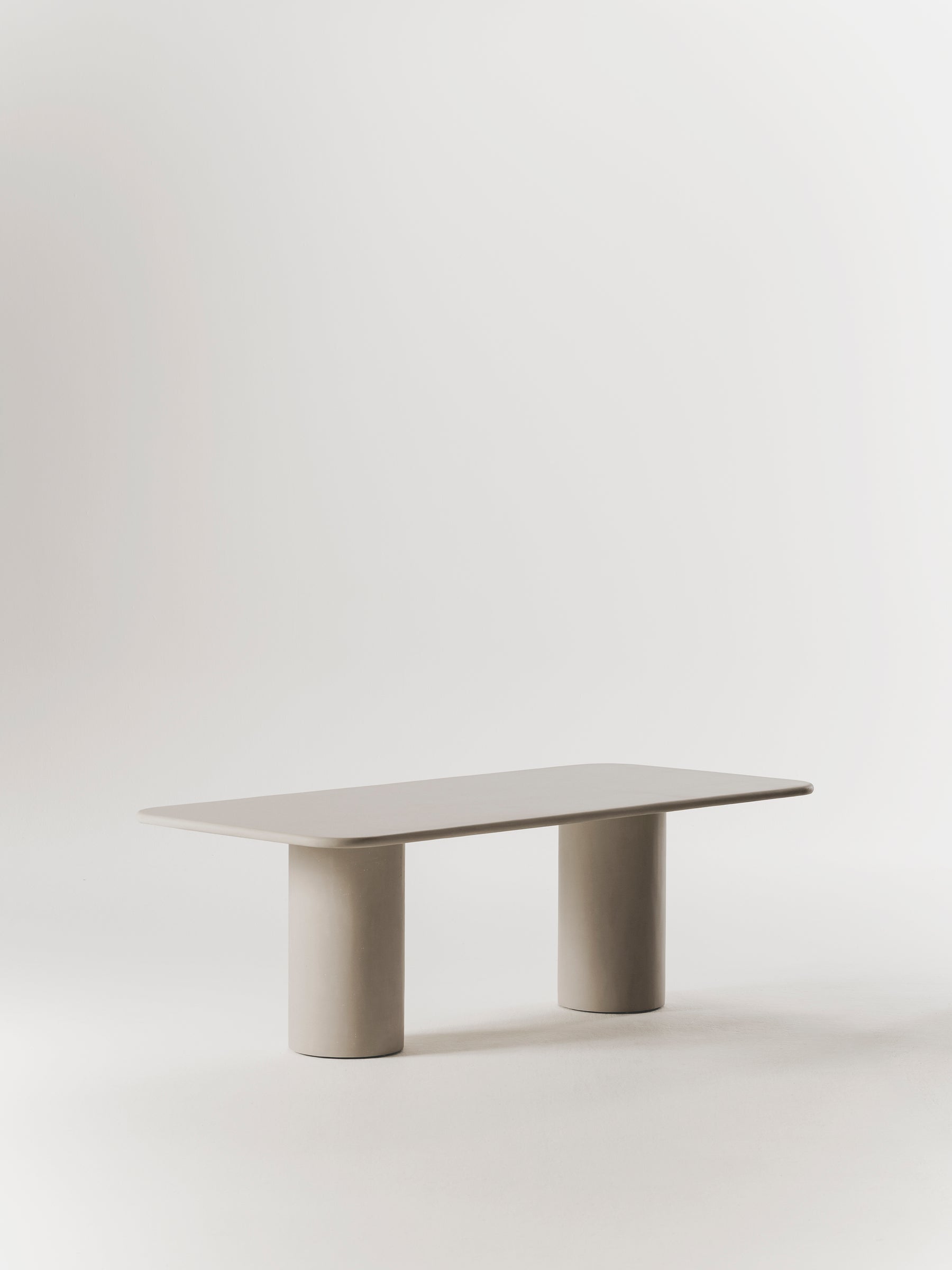 Julinha dining table - walnut leg